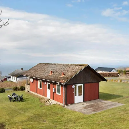 6550 - Fuglebakken 4 Holiday home *